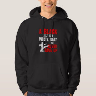 Ein schwarzer Gürtel ist ein weißer Gürtel, der Ka Hoodie