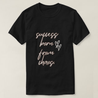 ein schwarzes T-Shirt