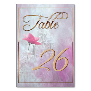 Ein Single mit rosa Rose/Gold-Trimm Tischnummer