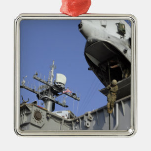 Ein Soldat Schnellseile Ornament Aus Metall