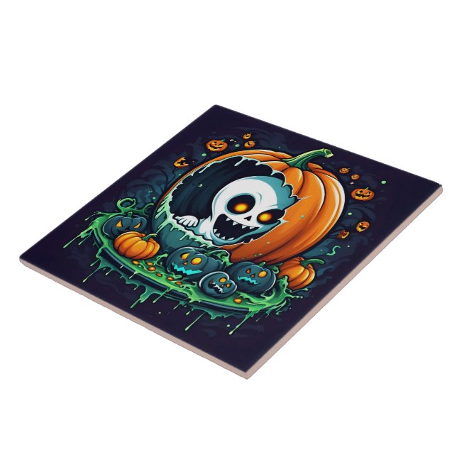 Ein spielerischer Geist kommt aus einem Halloween- Fliese (Seite)
