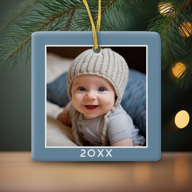 Ein Square Foto - Jahr - minimale Lichtdichte blau Keramikornament (Cute and Modern, Minimalist Ornament for a Baby Boy. Add Your Photo!)