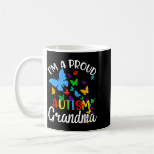 Ein stolzes Autismus-Oma-Puzzleband-Schmetterling Kaffeetasse