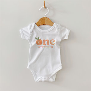Ein süßer Pfirsich-Body Baby Strampler
