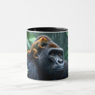 Ein süßes Eichhörnchen klettert auf den Kopf eines Tasse