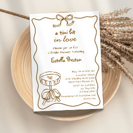 Ein Tini-Bit braunes, handgezeichnetes Martini-Bra Einladung