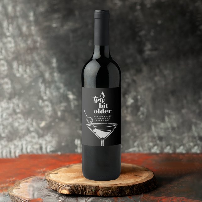 Ein Tini Bit Older Martini Moderner Schwarzer Gebu Weinetikett (Von Creator hochgeladen)