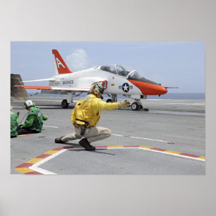 Ein tireur an Bord des Flugzeugträgers Poster