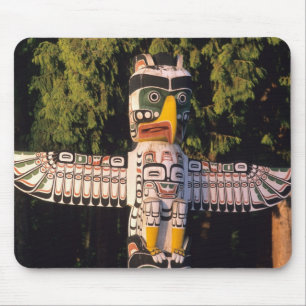 Ein Totempfahl in Vancouver, Kanada. Mousepad