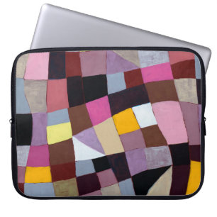 Ein unregelmäßiges Gitterbild mit Veilchen und Y Laptopschutzhülle