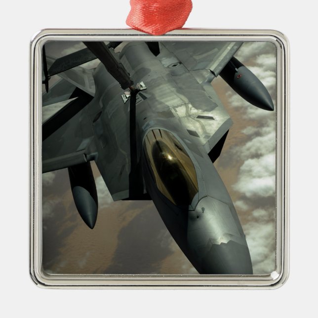 Ein US Air Force F-22 Raptor wird von einem KC- Ornament Aus Metall (Vorne)