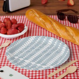 Ein weißer Hintergrund ohne andere sichtbare Eleme Pappteller