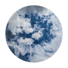 Ein Wirbel in den Wolken Schneidebrett
