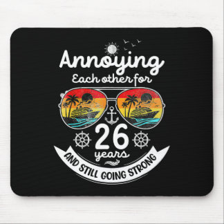 Einander 26 Jahre lang auf die Nerven gehen 26. Ho Mousepad