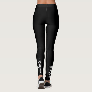 Einatmen von Exhale-Script-Schwarz und Weiß Leggings