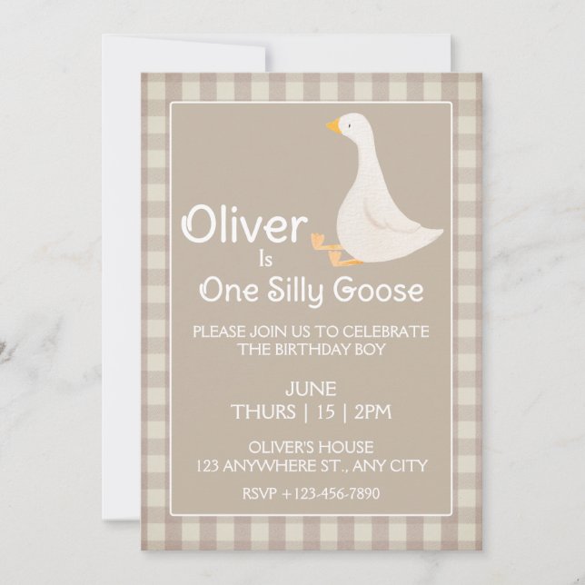 Eine Alberne Goose Tan Gingham First Birthday Part Einladung (Vorderseite)