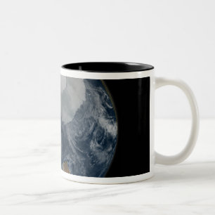 Eine Ansicht der Erde 2 Zweifarbige Tasse