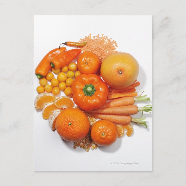 Eine Auswahl an Orangenfrüchten und -gemüse. Postkarte (Vorderseite)