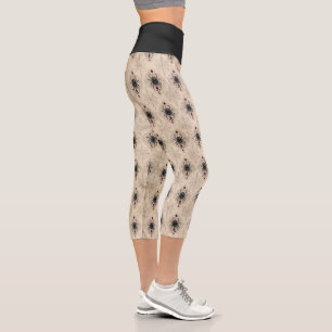 Eine Black Widow Serie Design #13 Capri Leggings