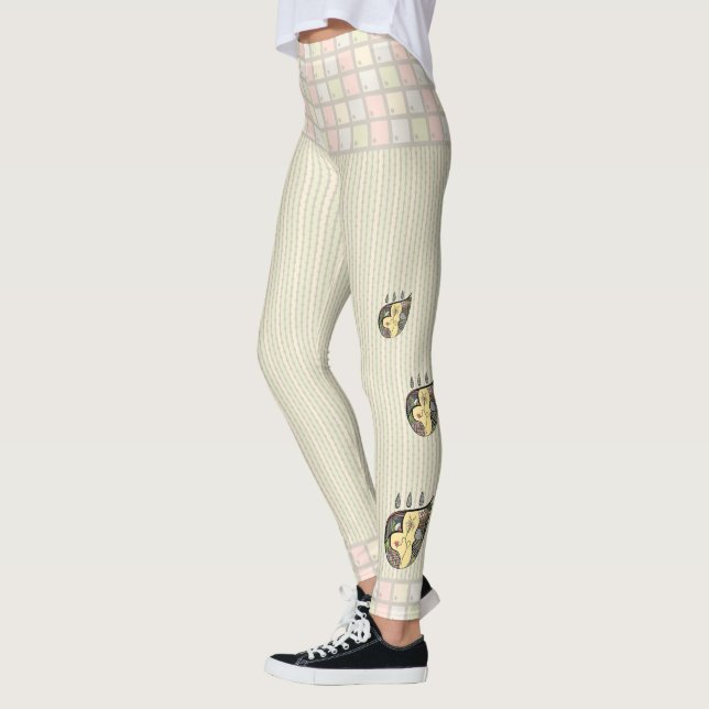 Eine Blume innerhalb der Leggings (Links)