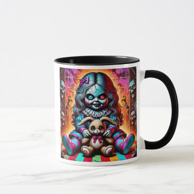 Eine böse Puppe und ihr Plüschkaninchen. Tasse (Rechts)