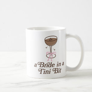 Eine Braut in einem Tini-Bit-Schwanz Bow Coquette Kaffeetasse