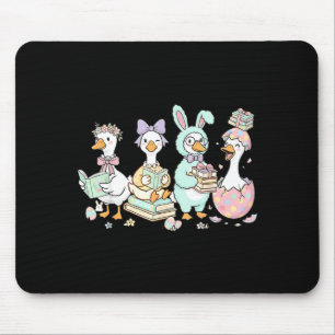 Eine buchliebende Gans-Hasen-Osterlektüre Mousepad