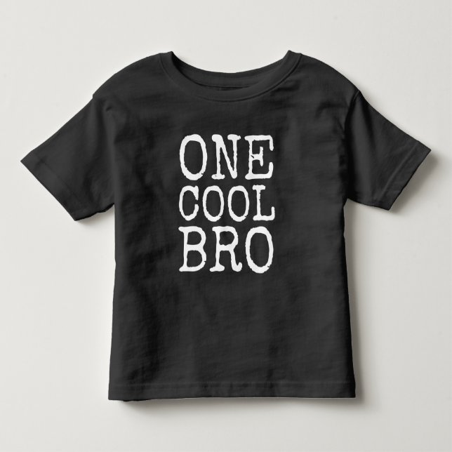 Eine Coole Bar | Big Brother Graphic T-Shirt (Vorderseite)