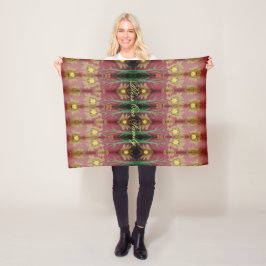 Eine Designer-Rose mit farbenfroher Fleece Blanket