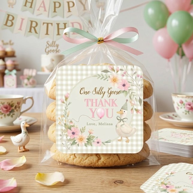 Eine dumme Gans Gingham Blumen Danke Quadratischer Aufkleber (Von Creator hochgeladen)