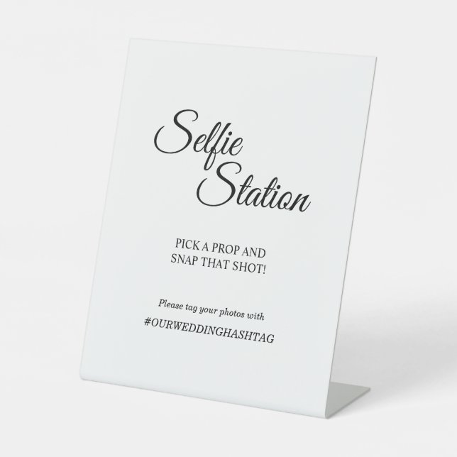 Eine einfache Schwarz-Weiß-Kalligrafie-Selfie-Stat Sockelschild (Vorderseite)