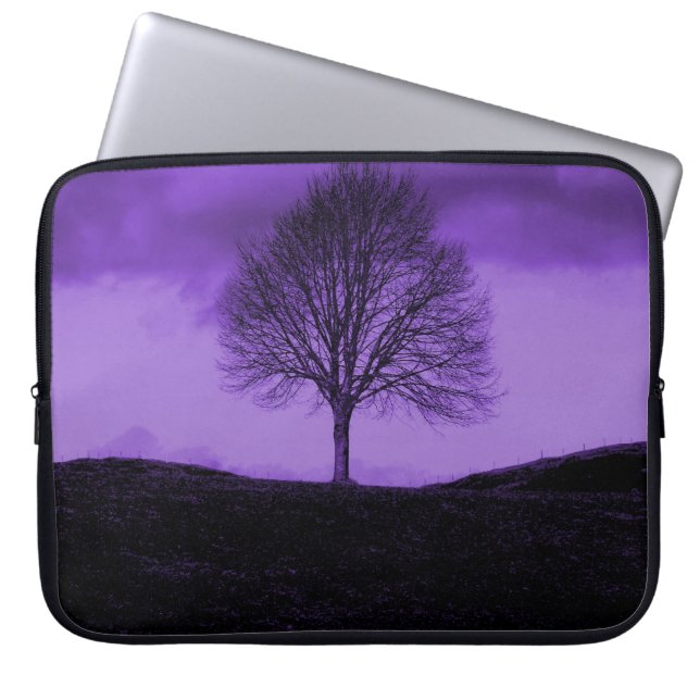 Eine einsame Silhouette Lila Naturlandschaft Laptopschutzhülle (Vorderseite)