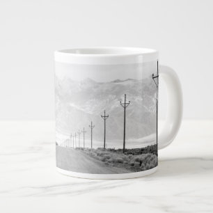 Eine einsame Straße und Power   San Juan Mountains Jumbo-Tasse