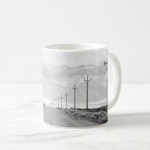 Eine einsame Straße und Power   San Juan Mountains Kaffeetasse