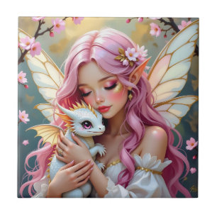 Eine elegante Fee und ihr Baby-Drache personalisie Fliese