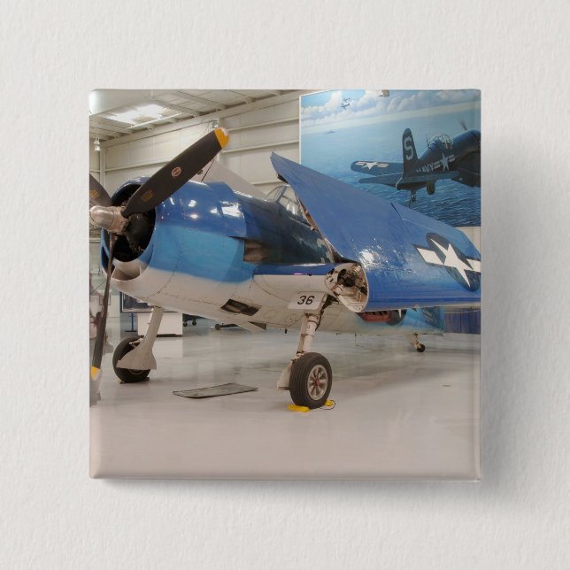 Eine F-6F Hellcat-Kampfflugzeug aus dem Zweiten We Button (Vorderseite)