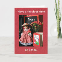 Eine fabelhafte Zeit in der Schule Nora haben eine