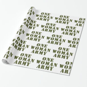 EINE FRAU ARMY GESCHENKPAPIER