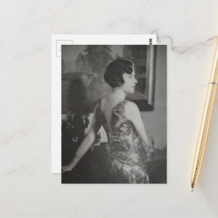 Eine Frau in 1930 Schwarzweiß Postkarte