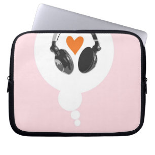 Eine Gedankenblase mit einem Herzen und Kopfhörer Laptopschutzhülle