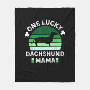 eine glückliche Dackel Mama lustig ist Patrick's D Fleecedecke
