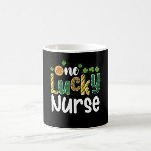 Eine Glückliche Krankenpflegerin St. Patrick's Day Kaffeetasse