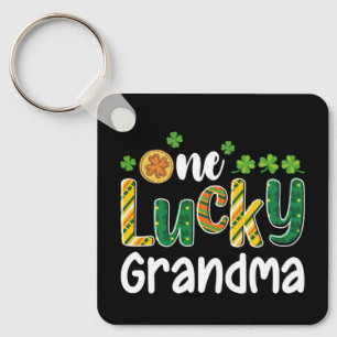 Eine glückliche Oma passende Familie St. Patrick's Schlüsselanhänger