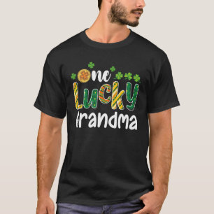 Eine glückliche Oma passende Familie St. Patrick's T-Shirt