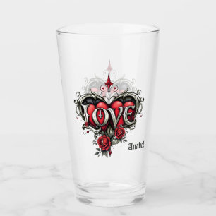 Eine gotische Romantik. Ein verzierter, gotischer Glas
