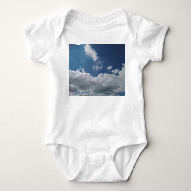 Eine große weiße Wolke Baby Strampler (Vorderseite)