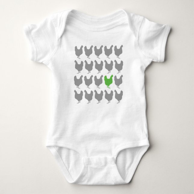 Eine grüne Henne in der Menge Baby Strampler (Vorderseite)