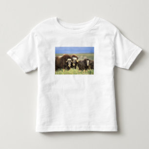 Eine Gruppe von Moschusen stöbern auf Weidensträuc Kleinkind T-shirt