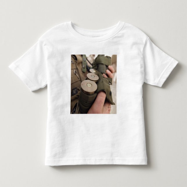Eine Handvoll mit 40 mm Granaten Kleinkind T-shirt (Vorderseite)