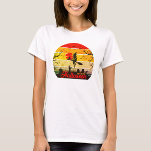 Eine Hexe, die in Beängstigender Nacht flog T-Shirt